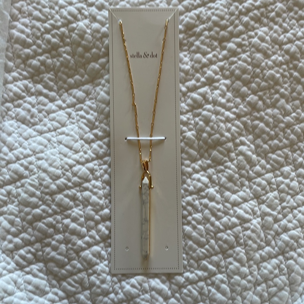 Stella & Dot Marble/Gold Pendant